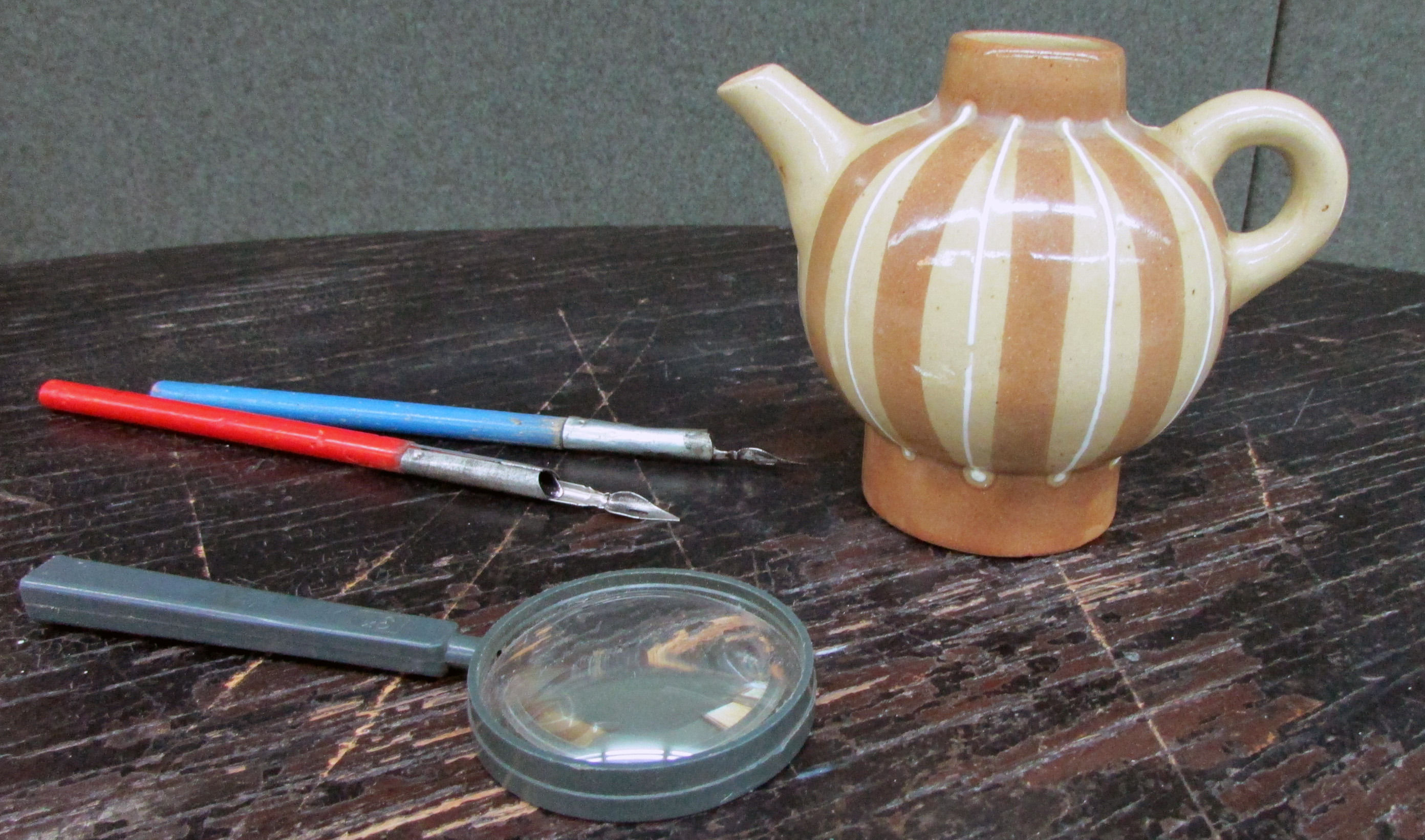 Photorealistic clay teapot Low-poly  3D model