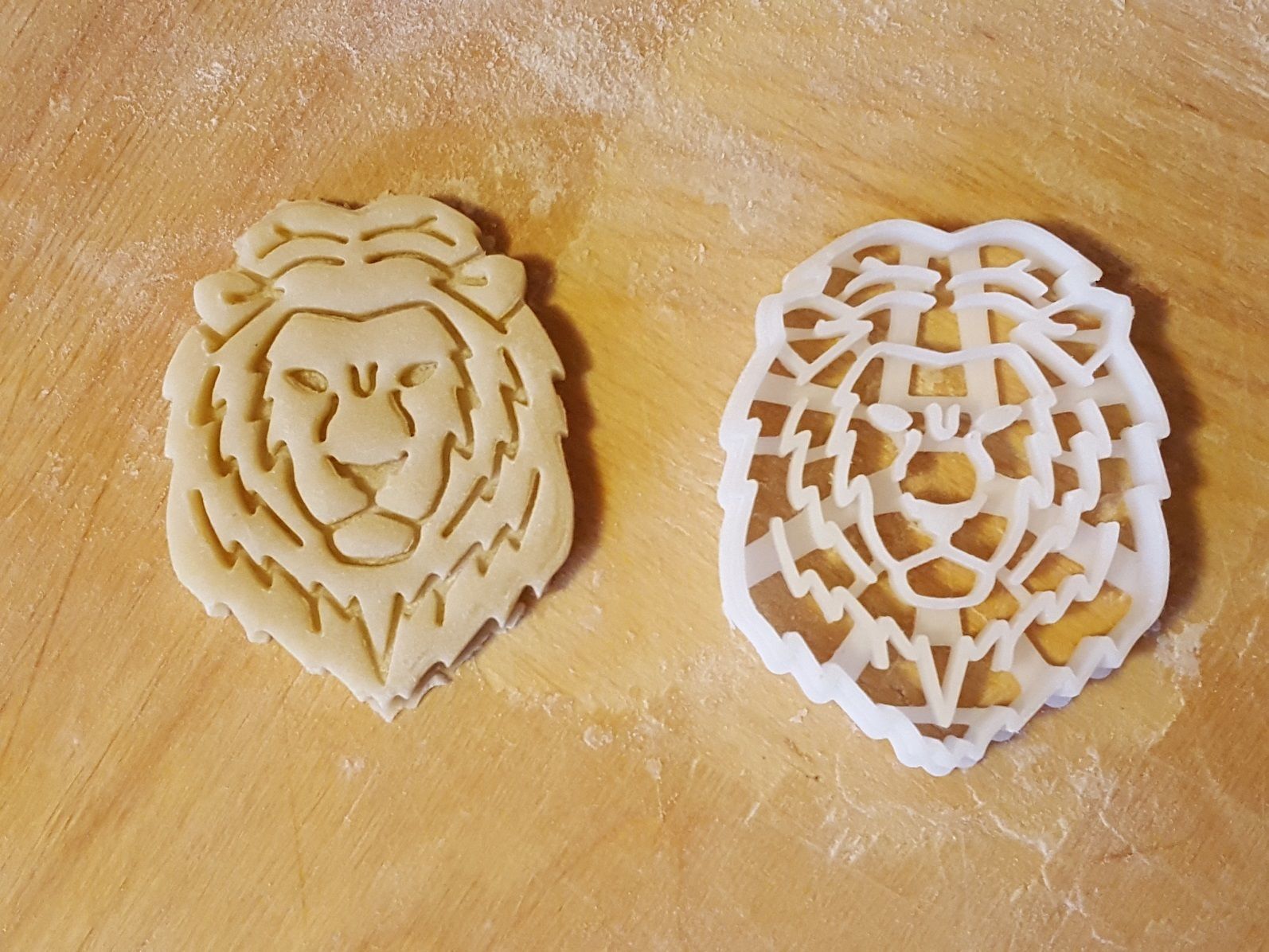 Lion cookie cutter