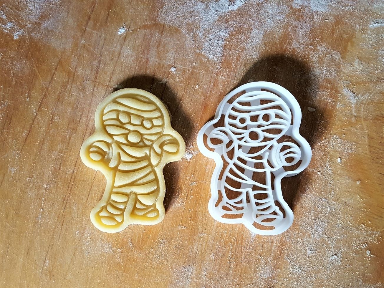 Mummy cookie cutter