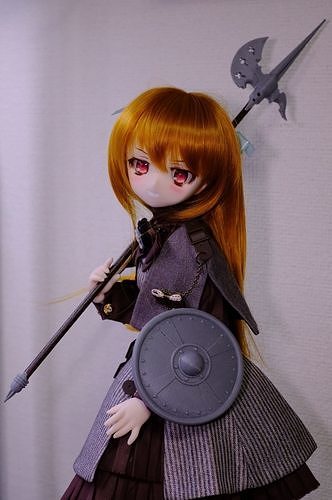 Buckler for a 6th part size figure