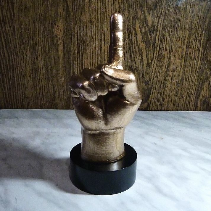 Statuette Instructions of the boss