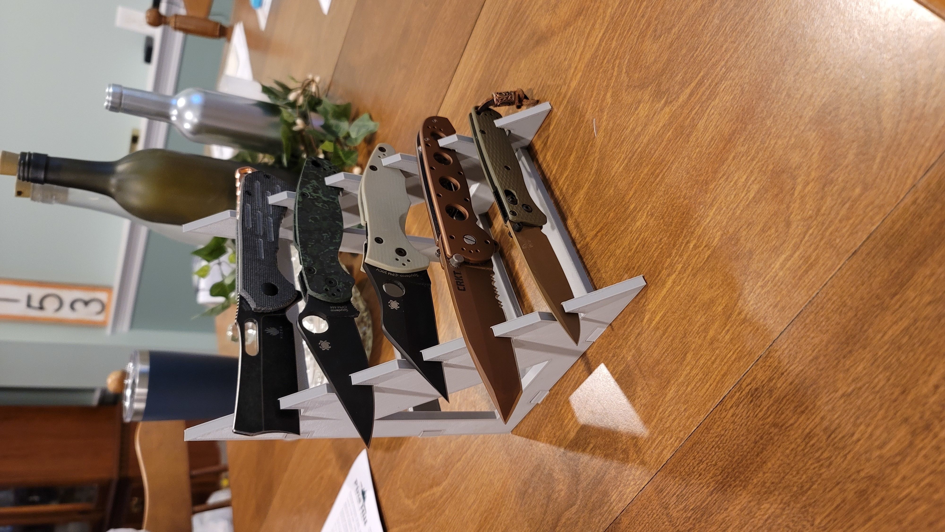Pocket Knife Display Rack 3D model 3D printable CGTrader